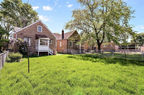 2922 Wisconsin Ave, Forest View IL 60402-3344 exterior