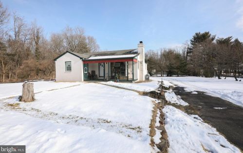 1398 Good Intent Rd, West Deptford NJ 08096-6116 exterior