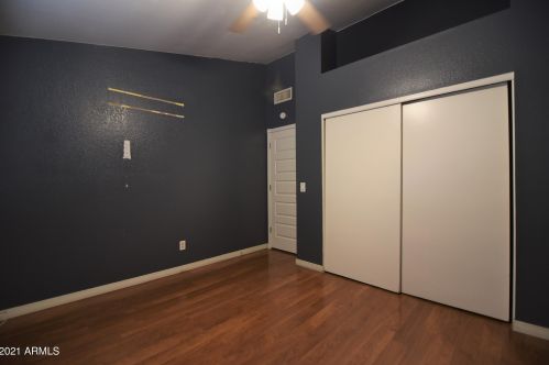 1932 Alta Vista Rd, Phoenix AZ 85041-5443 exterior