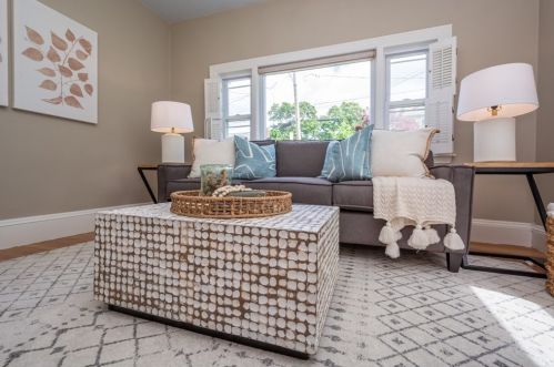 60 Gardner St, Newton, MA 02458-1405