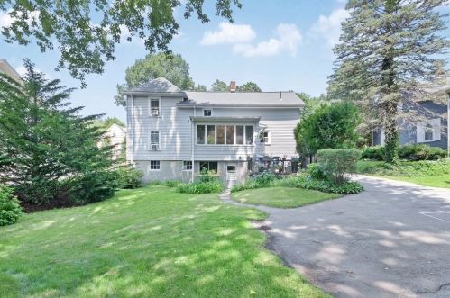 1244 Beacon St, Newton MA 02468-1717 exterior