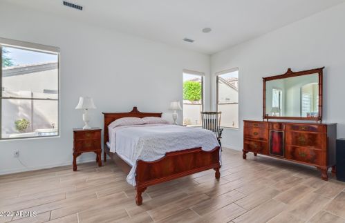 3308 Briarwood Ter, Phoenix AZ 85048-0152 exterior