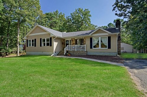 715 Reed Rd, Jackson Twp NJ 08527-4737 exterior