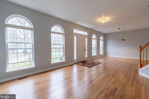 5484 Wooded Way, Columbia MD  21044-5722 exterior