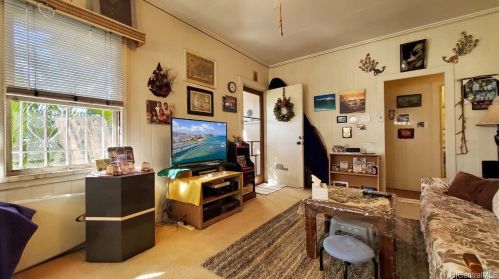 711 Piikoi St, Honolulu HI 96822-4029 exterior