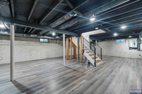 628 Knickerbocker Rd, Cresskill NJ  07626-1023 exterior