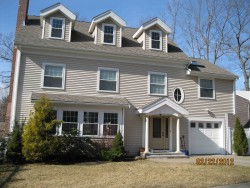 61 Verndale Rd, Newton, MA 02461-2113