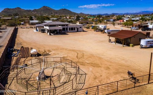 35205 3rd Ave, Phoenix AZ 85027-5908 exterior