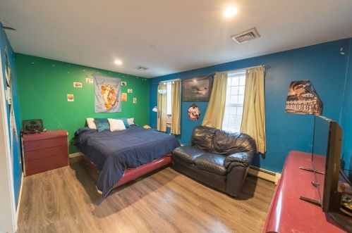 23 Swifts Bch Rd, Wareham MA 02571-1924 exterior