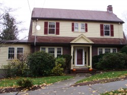 68 Walden St, Newton, MA 02460-2121