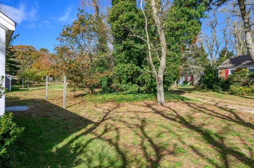 785 State Hwy, Eastham MA  02642-2572 exterior