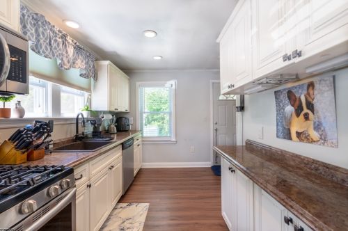 512 Ridgedale Ave, East Hanover NJ  07936-3009 exterior