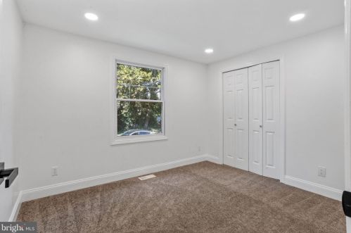 1 18th St, Burlington NJ  08016-4605 exterior