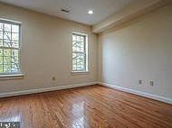 2542 Girard Ave, Philadelphia PA  19130-1324 exterior