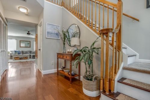 301 Hunt Dr, Milford, NJ 08848-1856