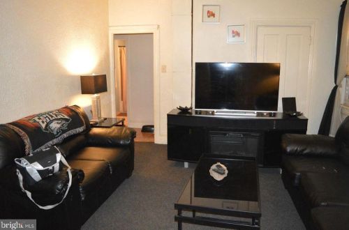 331 Lincoln St, West Deptford NJ 08096-2628 exterior