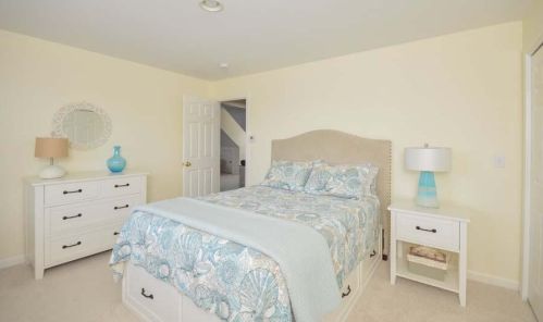 850 Falmouth Hwy, Falmouth MA 02540-2118 exterior