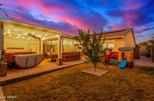 5310 2nd St, Phoenix AZ 85085-7756 exterior