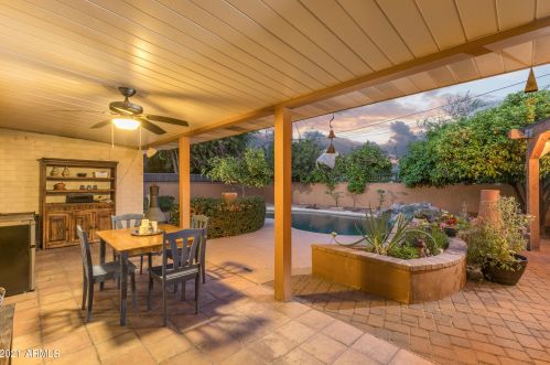 2807 11 Ave, Phoenix AZ 85021-7111 exterior