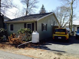 49 Gardner Ln, Pembroke MA  02359-2901 exterior