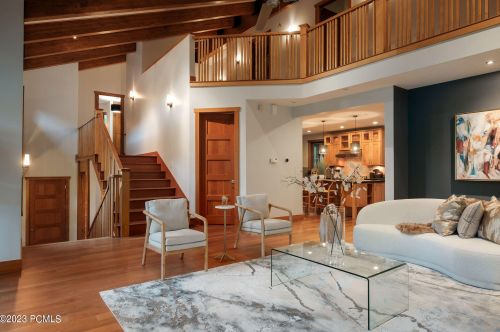 2505 Bear Holw Dr, Park City UT 84098-8524 exterior