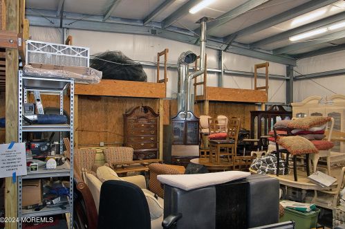 1062 Lakehurst Ave, Jackson Twp NJ 08527-5250 exterior