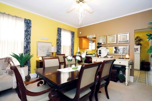 106 Arnold St, New Bedford MA 02740-3640 exterior