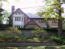 155 Hobart Rd, Newton, MA 02459-1353