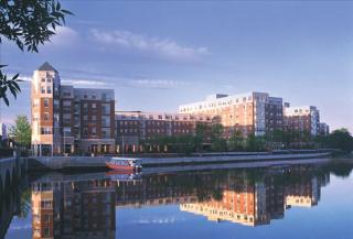 25 Crescent St, Waltham MA  02453-4381 exterior