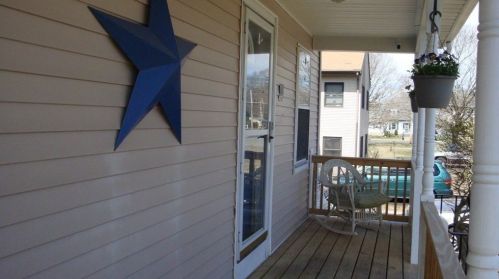 19 Metropolitan Park Ave, Seekonk MA 02771-4208 exterior