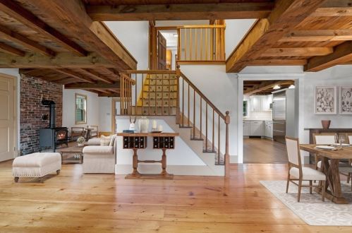 8 Seaview Ln, Newbury MA  01951-2312 exterior