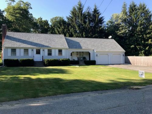 8 Forestdale Rd, Worcester, MA 01605-3402