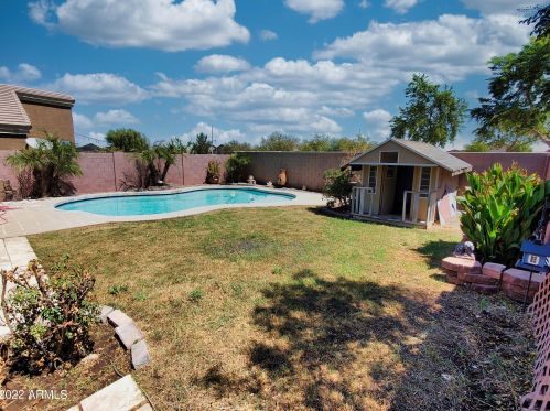 5613 31 Dr, Phoenix AZ 85041-4304 exterior