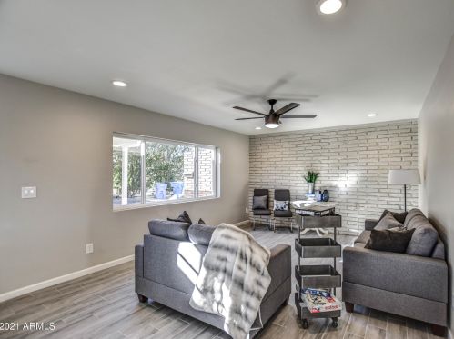 3155 Altadena Ave, Phoenix AZ 85029-3211 exterior