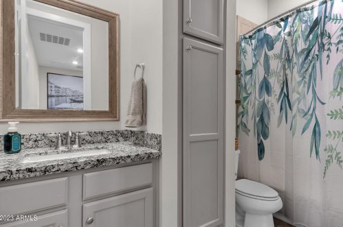 8969 8th Dr, Phoenix AZ  85021-8319 exterior