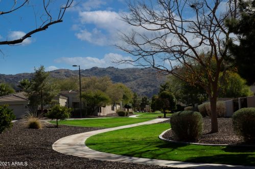 2219 Constance Way, Phoenix AZ 85042-7224 exterior