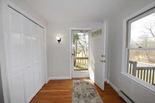 22 Lewis Ct, Hingham MA 02043-2723 exterior