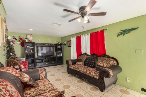 1039 27 Dr, Phoenix AZ 85045-2209 exterior