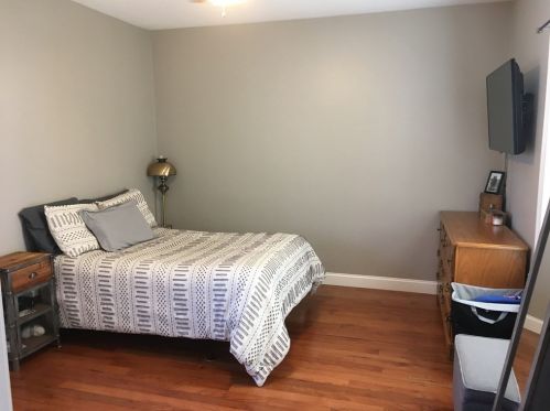 21 Pear St, Fall River MA 02720-5324 exterior