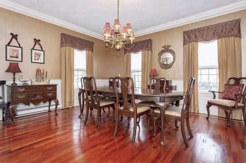 90 Countryside Ln, Milton MA 02186-4435 exterior