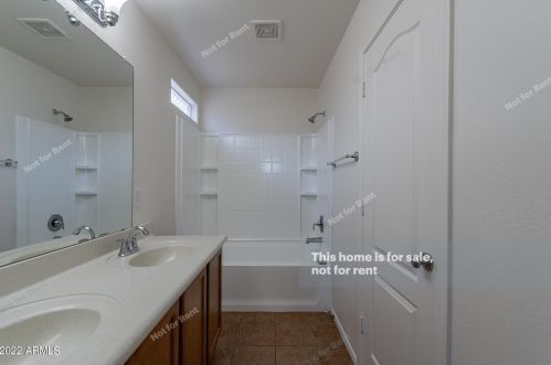 2020 78th Ave, Phoenix AZ  85035-5130 exterior