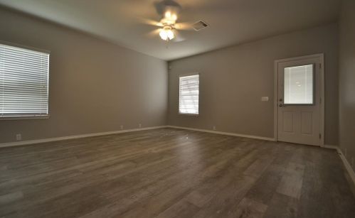 807 Butterfly Ln, Richmond, TX 77469-4869