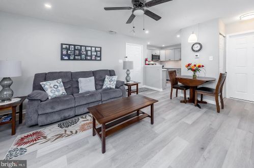 1162 Tristram Cir, West Deptford NJ  08051-2239 exterior