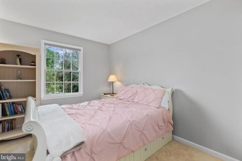 1176 Bayview Ave, Shady Side MD 20764-9523 exterior