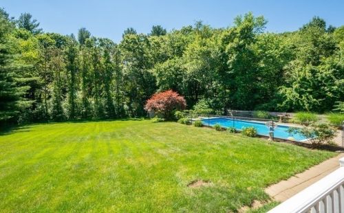 24 Ted Ln, Southborough MA 01772-2027 exterior