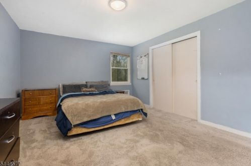 326 Riegelsville Rd, Milford NJ 08848-1892 exterior