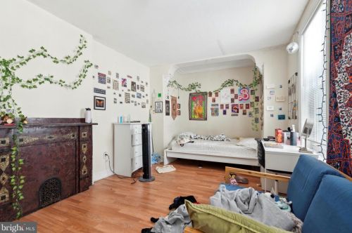 1810 Bouvier St, Philadelphia PA  19121-3306 exterior