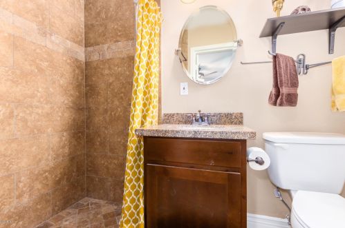 2345 Earll Dr, Phoenix AZ 85012-2632 exterior