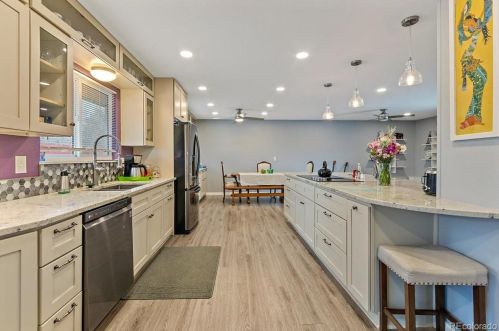 7154 Quebec Ct, Englewood CO 80112-1721 exterior