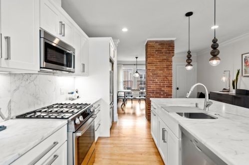 9 Pelham Ter, Arlington, MA 02476-6403